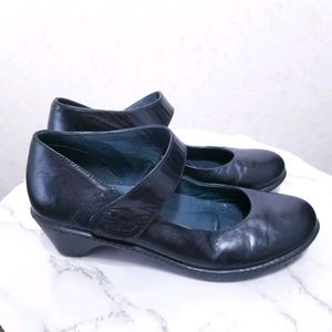 Dansko Mary Jane's sz 38/US sz 7.5-8